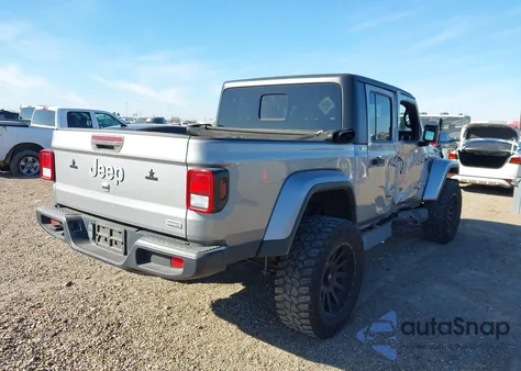 2020 Jeep Gladiator Overland 4X4 z USA, uszkodzony, nr VIN 1C6HJTFG2LL140535